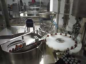 เซรั่มเครื่องสำอางอุปกรณ์เสียบเติมขวดขนาดเล็กแบบอัตโนมัติสำหรับอุตสาหกรรมส่งออก - Product Image 5