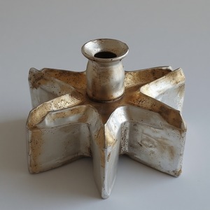 AYC METALS Color personalizado Tamaño Árbol de Navidad Cesta Hecho Premium Metal Durable Acabado Rojo/Dorado Decoraciones navideñas perfectas - Product Image 5