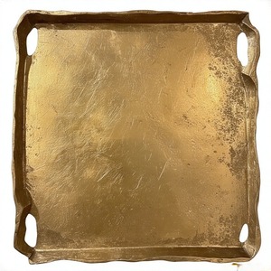 Plateau de service de luxe ZenithShine avec surface en aluminium et bois poli, bordure gravée et design minimaliste moderne - Product Image 3