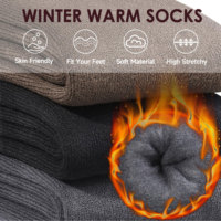 Chaussettes pour hommes en spandex/polyester à motif écossais, respirantes, antidérapantes, antibactériennes, à séchage rapide, coupe-vent, avec logo personnalisé