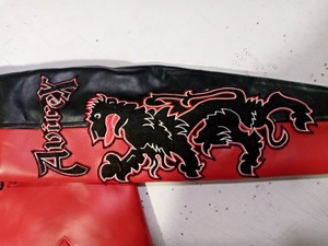 Veste universitaire unisexe en cuir véritable de mouton de haute qualité, style décontracté d'hiver, rouge et noir, col rond, fermeture éclair, en laine et cuir - Product Image 4