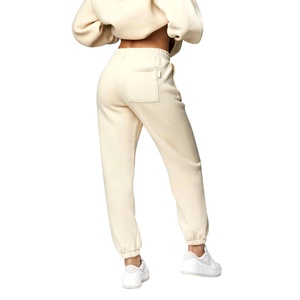 Combinaison de sport jogger avec logo personnalisé pour femmes vêtements de fitness 2 pièces avec design unique survêtements de survêtement grande taille pour dames 2026 - Product Image 6