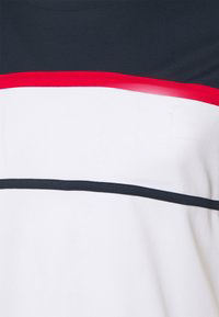 Camiseta de Manga Corta para Hombre de Alta Calidad, Transpirable, de Secado Rápido, Antiarrugas, 100% Algodón, Color Sólido, Tejido de Punto Informal - Product Image 4