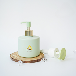 Bouteille en plastique personnalisée de 300ml avec pompe à mousse pour lotion de soin et shampooing pour bébé pour baby shower - Product Image 3