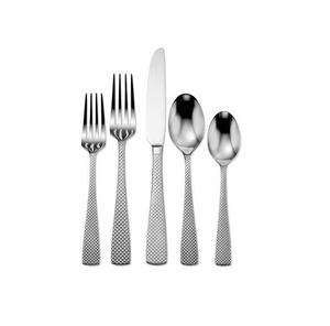 Ensemble de couverts en acier inoxydable sophistiqué, rehaussant les moments de repas avec un design élégant, adapté à toutes les occasions. - Product Image 2