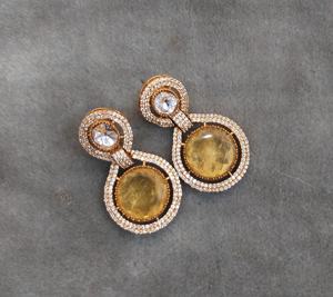 Trendy Zircon Diamond <b>Small</b> <b>Stud</b> <b>Earrings</b> With Gold Tone Fashionable Elegant Women <b>Earrings</b> Party Wear for Parties - Product Image 2