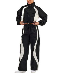 Conjunto de Dos Piezas de Ropa Deportiva de Nailon para Mujer, Cortavientos Ligero de Secado Rápido con Capucha para Invierno, Estilo Urbano, OEM - Product Image 1