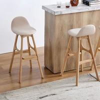 Chaise haute de bar classique et rustique moderne en bois massif tabouret de comptoir de cuisine en gros avec siège en tissu et cuir