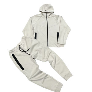 Vente en gros de vêtements pour hommes, logo et design personnalisés, ensemble de vêtements pour hommes, ensemble de survêtement 2 pièces, ensemble de jogging pour hommes - Product Image 1