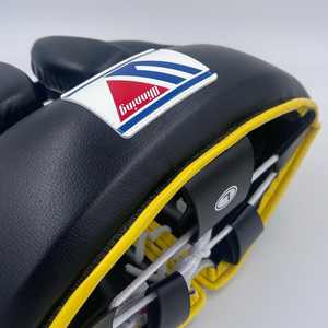 Protège-tête de boxe professionnel personnalisé de haute qualité en cuir véritable, protection de la tête noire avec bordure jaune - Product Image 3