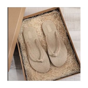 CUSTOMIZED SEAGRASS STRAW FLIP FLOP BEST SELLING WATER HYACINTH and SEAGRASS BEACH <b>SLIPPERS</b> MADE in VIETNAM - Product Image 2