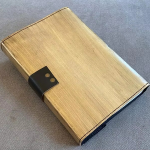 Journal en cuir doré à 7 chakras avec 7 pages blanches en pierre Journal en cuir naturel pur fait à la main - Product Image 3