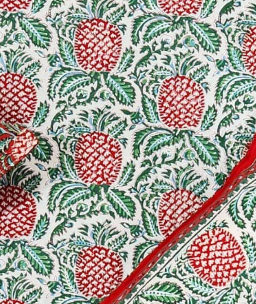 ขาวแดง &amp; เขียว