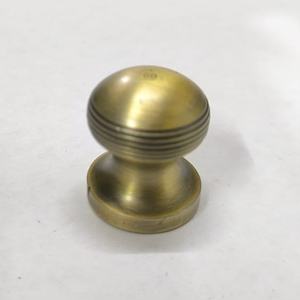 Vente flash : Poignées de porte et de tiroir en alliage de zinc pour meubles, finition moderne, design boule, durables, écologiques, pour armoire, cuisine, achat en gros - Product Image 4