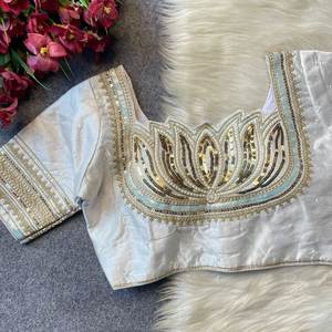 Blusa de Seda de Milán Pesada con Bordado para Bodas a Precio Económico, Fabricante de Moda Femenina de Surat, India - Product Image 6