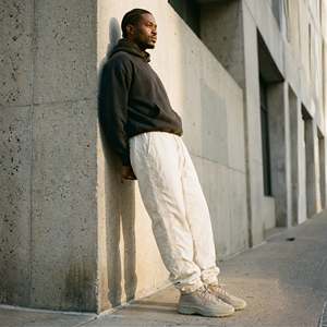 Pantalon de survêtement technique en nylon froissé pour homme, broderie latérale personnalisée, style streetwear, coupe ample et empilée, Y2K, utilitaire, haute rue - Product Image 1