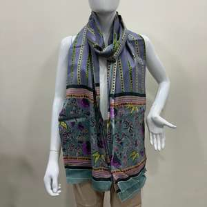 ผ้าคลุมไหล่ผ้าฝ้ายคุณภาพสูงสำหรับผู้หญิง ผ้าพันคอฤดูร้อนสำหรับสุภาพสตรี ผ้าพันคอพิมพ์ลายฤดูใบไม้ผลิและฤดูร้อน ผ้าคลุมไหล่ผ้าฝ้ายสำหรับผู้หญิง - Product Image 2