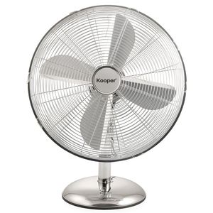 Ventilatore da Tavolo Kooper a 4 Pale, 3 Velocità, Controllo Digitale, 50W, Alimentato USB, in Plastica Argento, con Base a Colonna, per Uso Domestico ed Esterno - Product Image 1