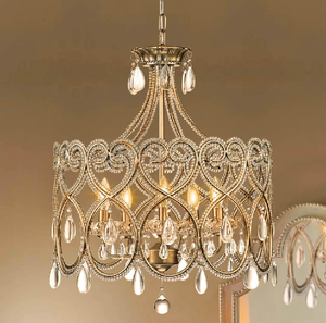 Lustre contemporain de feuille d'or, métal artistique et accents de feuille de verre dans un sophistiqué, disponible aux prix de gros. - Product Image 6