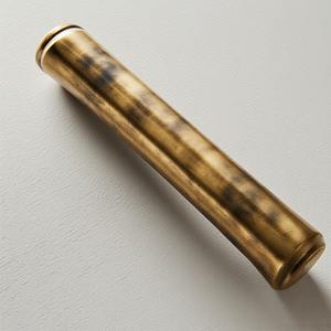 Ensemble de poignées de porte de cuisine en laiton contemporain avec un design moderne, une prise en main confortable et une installation facile - Product Image 6