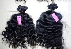 ผมต่อคุณภาพสูงจากวัดอินเดียใต้ ผมแท้แบบธรรมชาติ ลอนหยิก ความยาว 4 นิ้ว แบบยืด  ทอแบบเครื่องจักรสองชั้น - Product Image 4