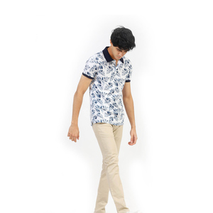 Polo Personalizable de Secado Rápido en Poliéster y Spandex para Golf, Diseño Sólido con Cuello Camisero y Manga Corta - Product Image 1