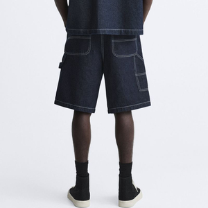 Pantalones cortos de mezclilla estilo cargo para hombre, en negro oscuro, azul, con costuras en contraste blancas, estilo baggy, hasta la rodilla, con presillas para herramientas, tipo carpintero. - Product Image 3