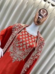 Elegante diseñador paquistaní Totalmente listo Juego de 3 piezas-Bordado Kurta Sharara tradicional Salwar Kameez para ropa de fiesta - Product Image 3