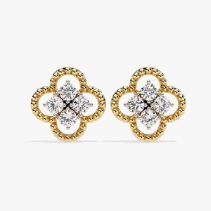 Nouvelles boucles d'oreilles en diamant avec accessoire de mode pour ajouter une touche élégante à votre tenue - Product Image 1