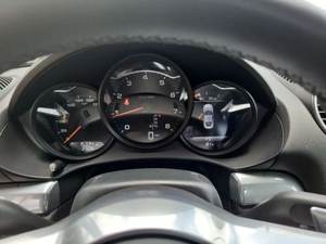 Pre owned Clean 2022 Porsch-e 718 cayma-n - Product Image 4