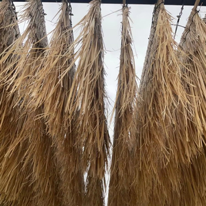 Soluciones de verano Techo de paja Hierro Seagrass Bambú Materias primas para Garden Bar Resort Artesanías naturales para techos de casas al aire libre - Product Image 1