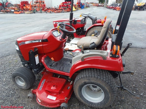 Tractor de ruedas original Case IH 4WD con engranaje y componentes de motor Tractor de maquinaria agrícola a la venta - Product Image 3