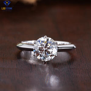 Bague en or blanc avec diamant taillé rond 1.50 TDW par Lab-Stone/Bague élégante avec touche de finition parfaite/couleur EF-VS - Product Image 1