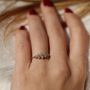 Bague de fiançailles Moissanite 8x4mm Marquise Cut avec pierres latérales Milgrain Bezel | Bijoux de mariée vintage - Product Image 2