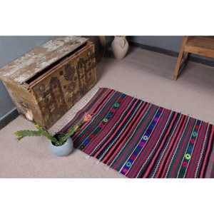 Petit tapis vintage 2,6 x 4,2 pieds, tapis turc à carreaux rouges - Product Image 5