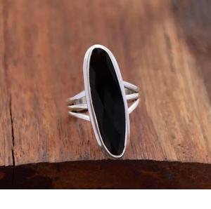 Anillo de ónix negro 925 Plata de ley Bohemia Declaración Checker Cut Triple Band Anillo ovalado largo Regalo para ella - Product Image 2