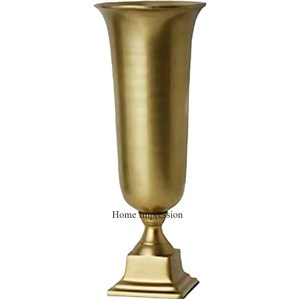 Vase à fleurs trompette en métal robuste de haute qualité, couleur or, plaqué texture martelée, aspect luxueux - Product Image 4