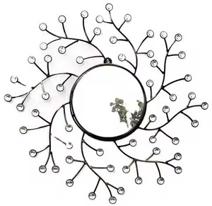 กระจกติดผนังโลหะดีไซน์ทันสมัยขายดี โดดเด่นด้วยลักษณะตกแต่งที่เป็นเอกลักษณ์ เหมาะสำหรับบ้าน ห้องนั่งเล่น โรงแรม และทางเดิน ราคา - Product Image 1