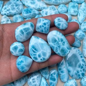 Pierre précieuse Larimar de qualité supérieure Pierre précieuse Larimar naturelle Forme mixte Cabochon Poli Pierre semi-précieuse pour bijoux - Product Image 5