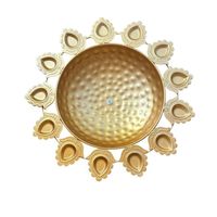 Ensemble de bougeoirs en laiton avec motif de lotus pour la décoration de la maison pour Diwali, élégants bougeoirs en laiton faits à la main pour Diwali, cadeaux traditionnels