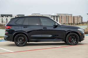 LISTO PARA CONDUCIR - USADO, VOLANTE A LA IZQUIERDA |   CONDUCCIÓN DERECHA |   2022 B M W X5 M50I - Product Image 3