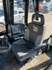 รถตักล้อยาง JCB 3CX รุ่นปี 2018 ขนาดเล็ก น้ำหนักบรรทุก 7 ตัน กำลัง 55 กิโลวัตต์ เครื่องยนต์เพอร์กินส์ ปั๊มไฮดรอลิกฮัวเด  มอเตอร์ ลูกปืน ชุดเกียร์ - Product Image 5