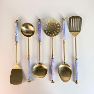 Juego de Cubiertos de Acero Inoxidable de 6 Piezas con Mango de Resina, Acabado Dorado, Estilo Moderno, Gran Venta en India - Product Image 3