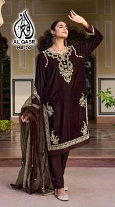 El último traje de Salwar de trabajo de secuencia de bordado de terciopelo de diseñador por Fab Zone - Product Image 3