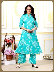 Presenting Indian Wear 14Kg Rayon Printed Knee-Length Regular Fit Casual <b>Kurti</b> with Printed Bottom by Maruti Fashion - Product Image 4