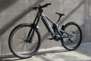 Vélo électrique 4LEAF Design Downhill eMTB Bafang M510 avec suspension intégrale, design VTT - Product Image 2