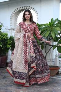 Conjunto de Lehenga Choli Dupatta con Estampado Tradicional Indio 100% Algodón, Hecho a Mano, Reversible, Protección Solar para Mujer, Diwali - Product Image 5