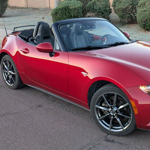 Mazda MX-5 Miata Grand Touring 2016 USADO con Volante a la Izquierda/Derecha - Product Image 1