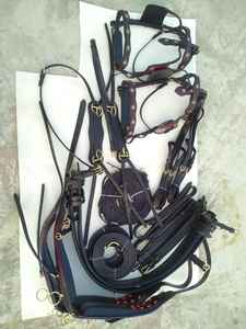 Ensemble de harnais de cheval intelligent en cuir pour un confort et un contrôle ultimes Ensemble de harnais de cheval conçu pour une course et une équitation sûres - Product Image 3