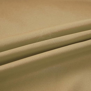 Survêtement de sport en tissu doux offrant un confort pendant les longs entraînements Survêtement de sport fabriqué à partir de matériaux infroissables - Product Image 6